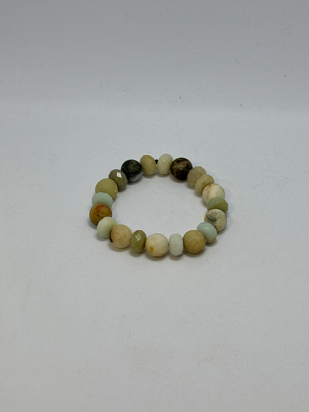 Beige Amazonite bracelet