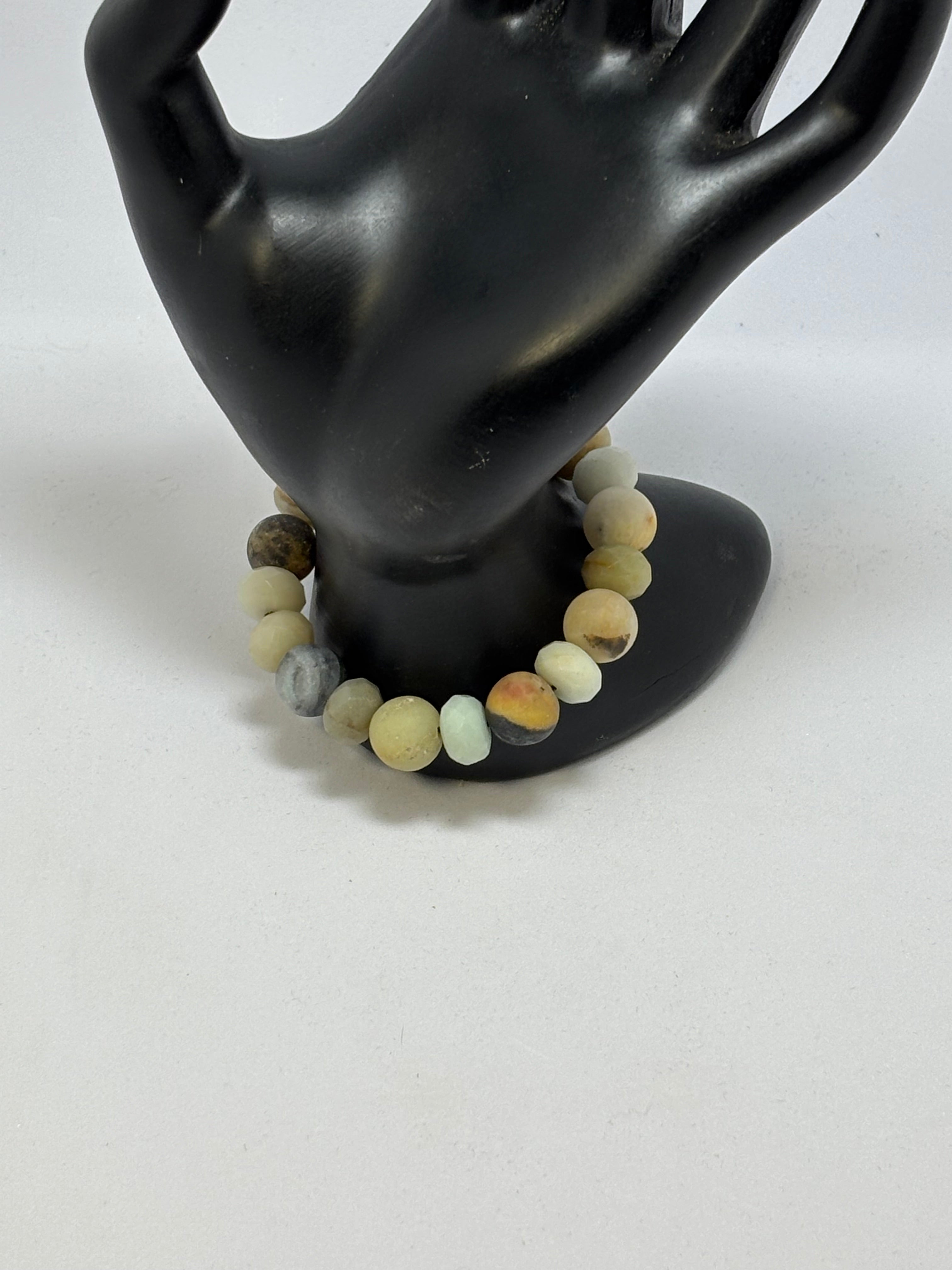 Beige Amazonite bracelet